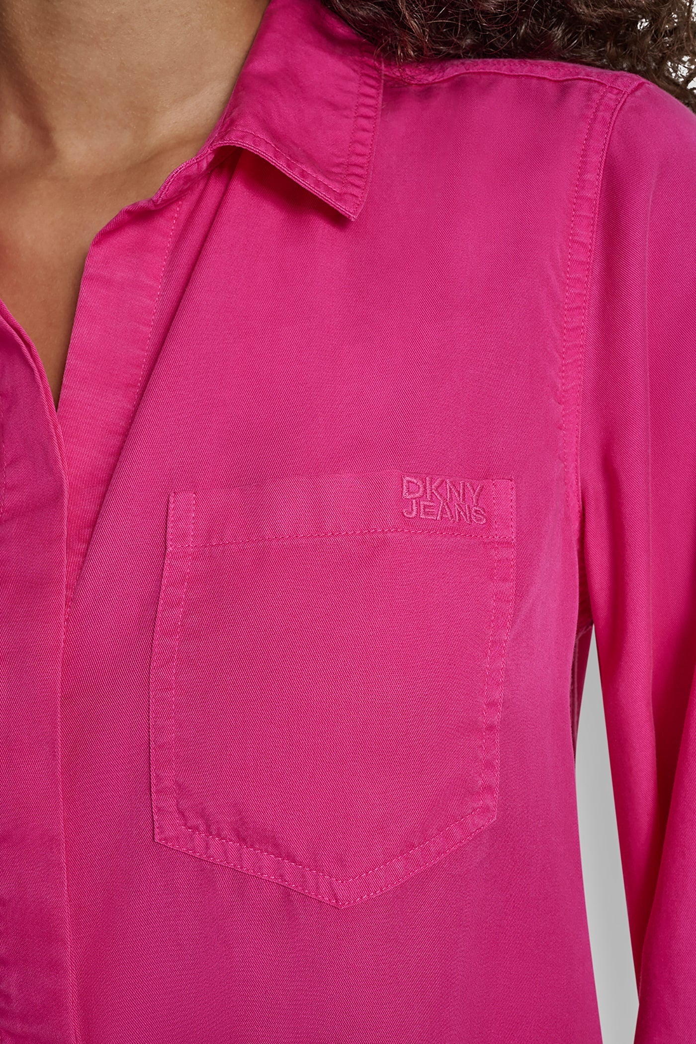 SPLIT BACK BUTTON FRONT WITH ROLL TAB